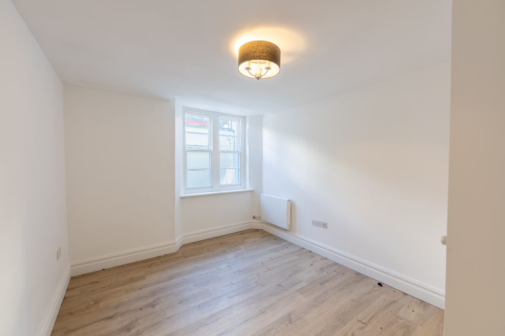 Additional image 7 of 2 bed flat to rentClaremont Crescent, Weston-Super-Mare BS23