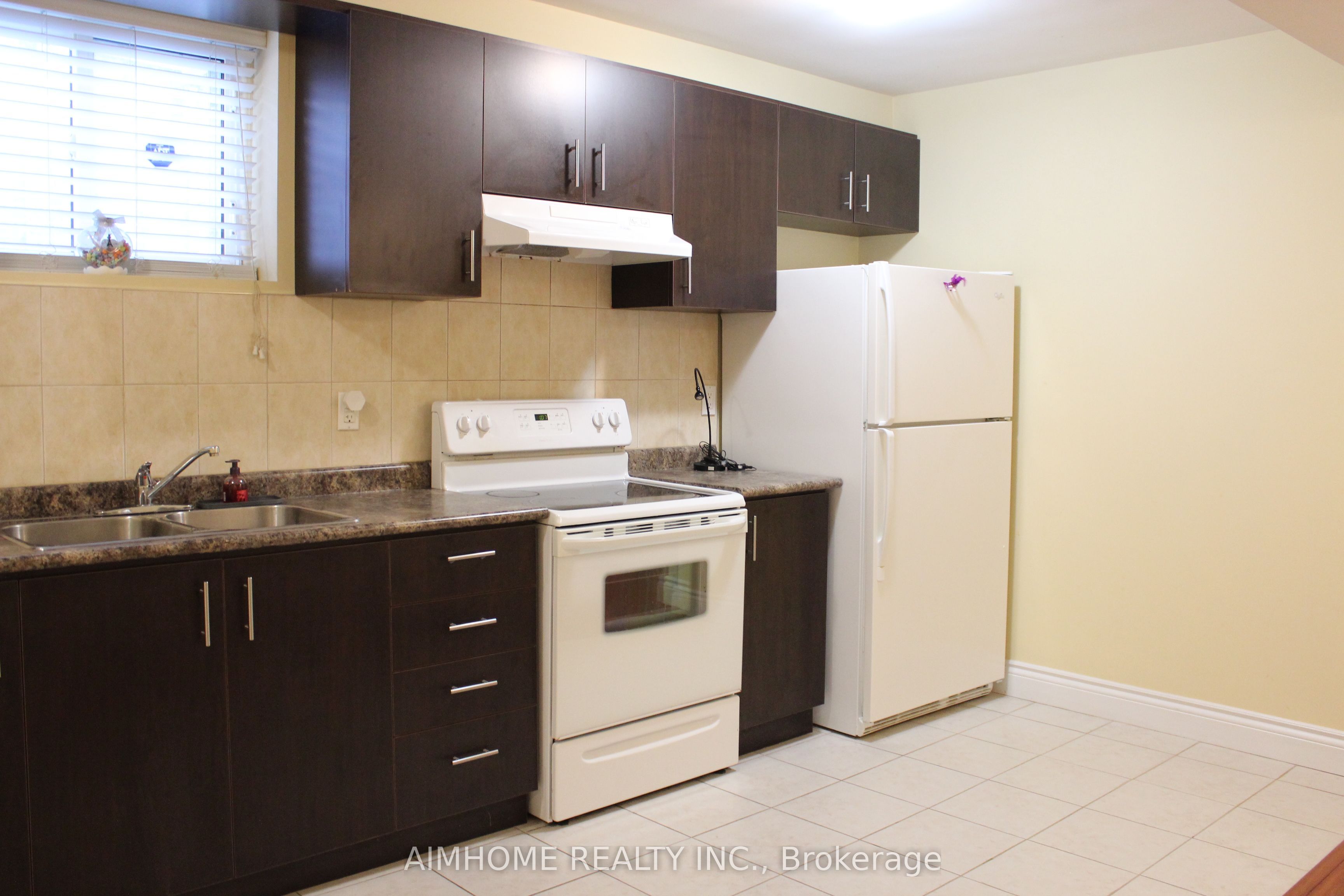 Additional image 5 of Lower-100 Fenelon Drive, Toronto, ON, M3A 3K6