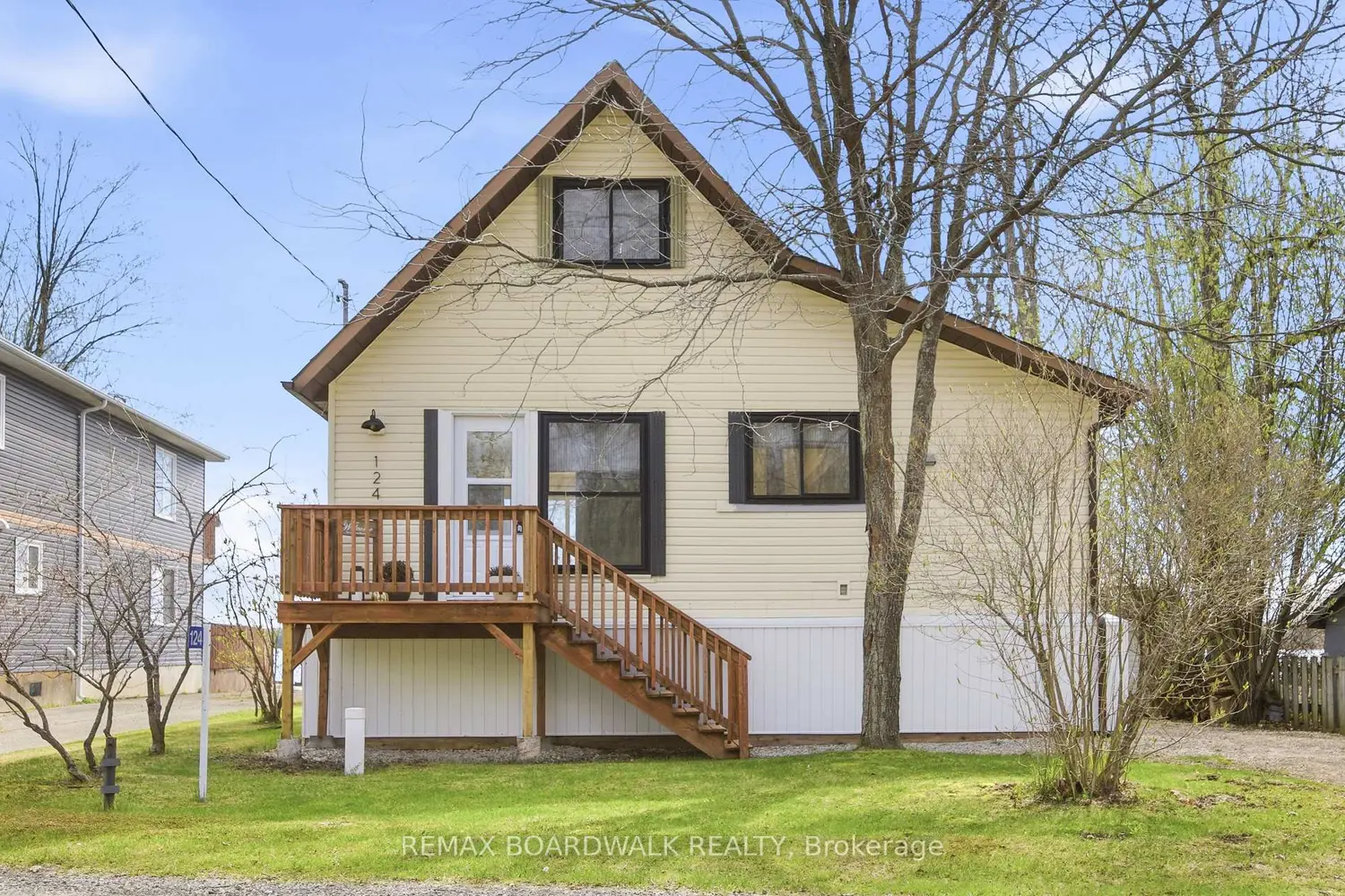 124 Mccullough's Landing Road photo 3