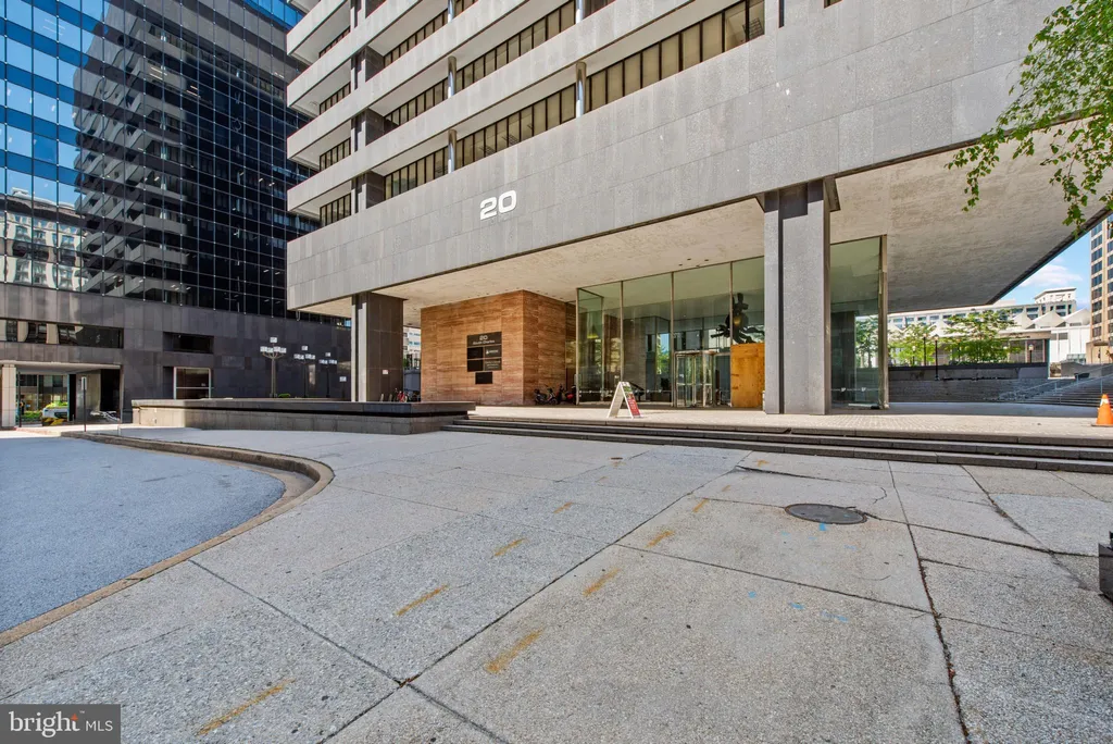 Additional image 25 of 20 S Charles Street, Baltimore, MD 21201