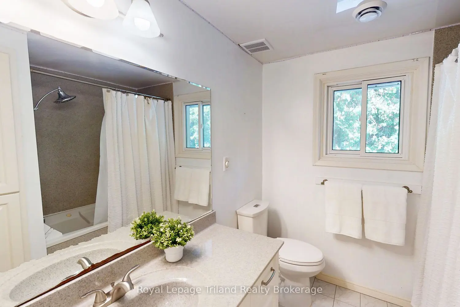 Additional image 8 of 444 Lee Avenue