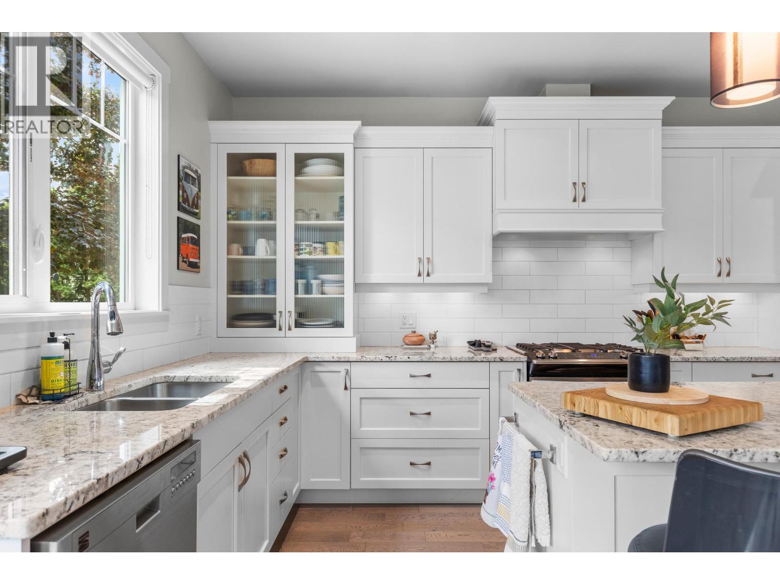 Additional image 4 of 611 Morrison Avenue, Kelowna, BC, V1Y5E4