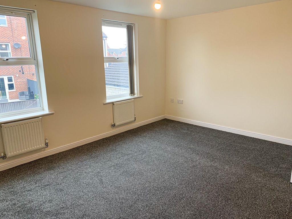 Additional image 5 of 4 bed town house to rentWoodcross Avenue, Scunthorpe DN16