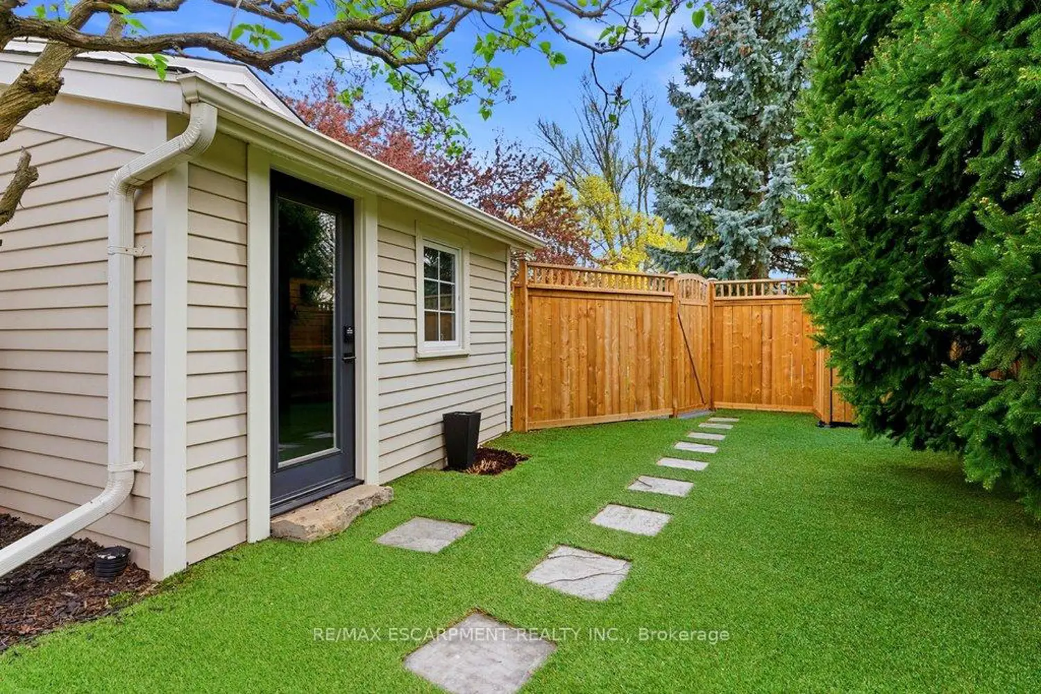 Additional image 18 of 2079 Gary Crescent