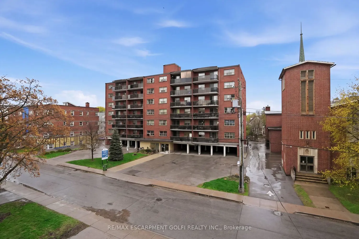 Additional image 3 of 30 Summit Avenue 401
