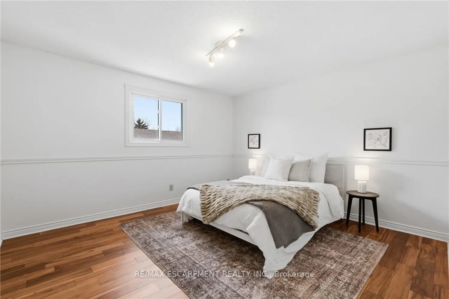 Additional image 16 of 12 Sumner Crescent