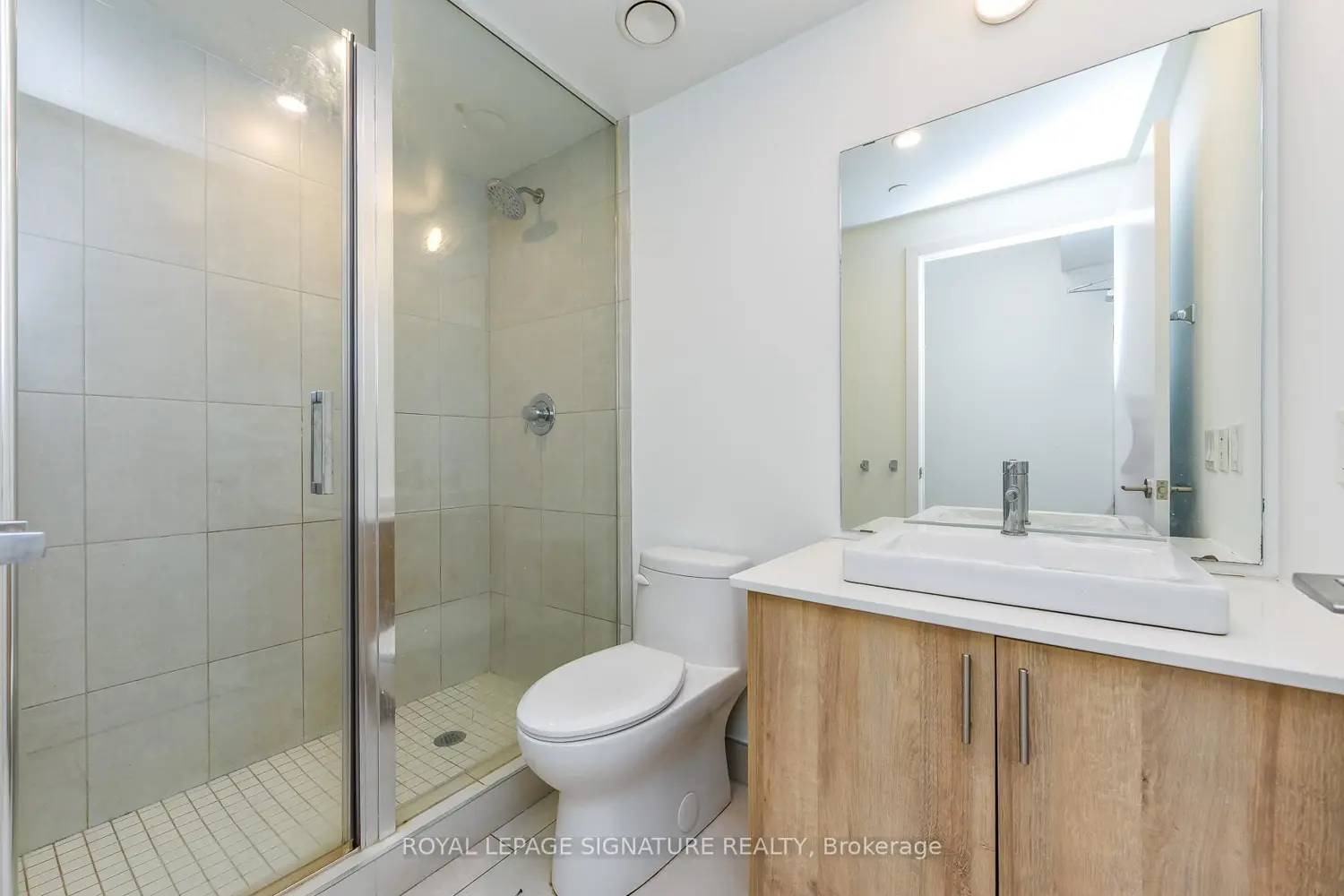 Additional image 7 of 1195 The Queensway 513