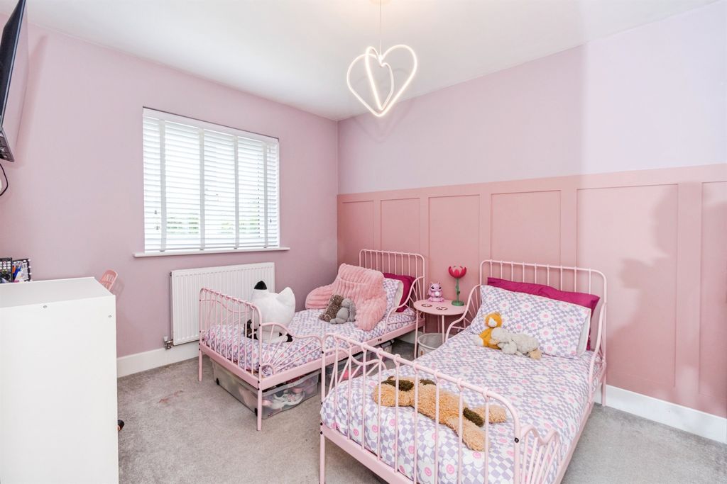 Additional image 12 of 3 bed semi-detached house for saleNursling Street, Nursling, Southampton SO16
