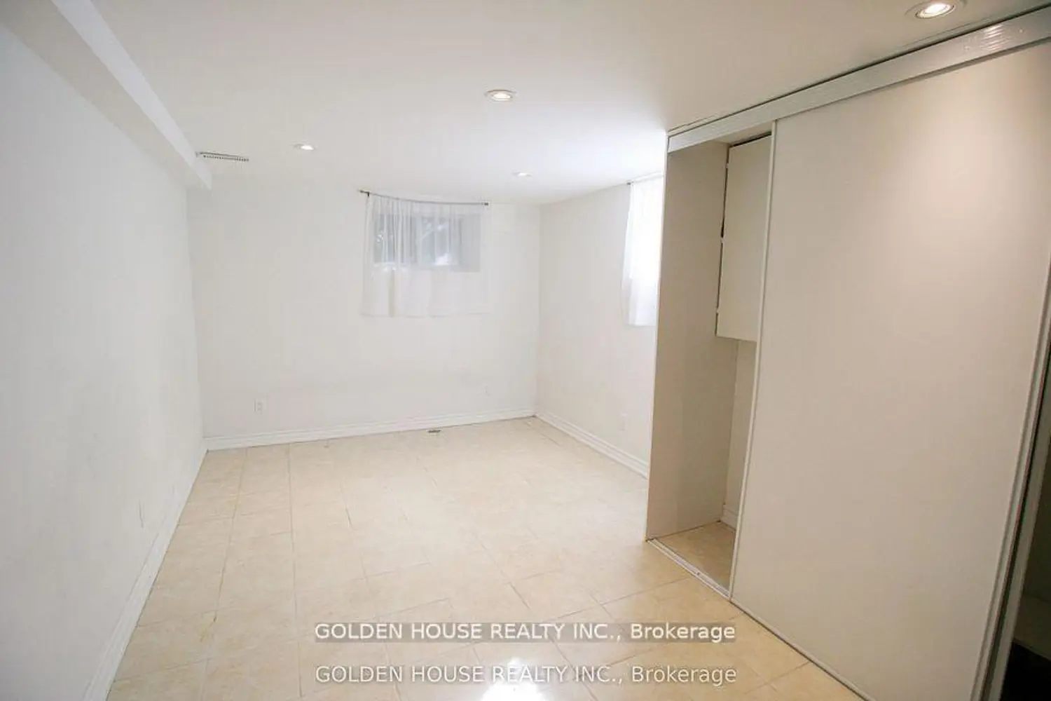 Additional image 11 of 260 Moore Park Avenue