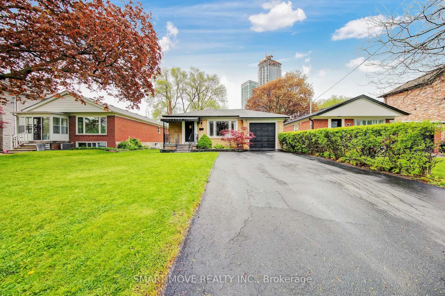 37 Poplar Avenue photo 2