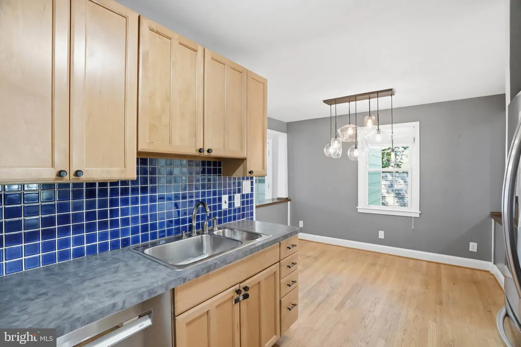 Additional image 10 of 1102 Broadwood Drive, Rockville, MD 20851