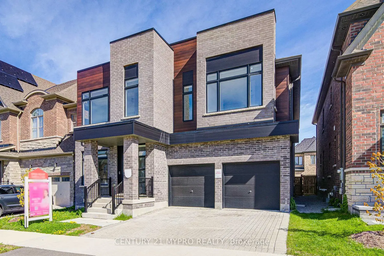 12 Vanderbergh Avenue