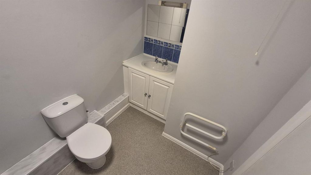 Additional image 9 of 3 bed terraced house to rentCadogan Close, Johnston, Haverfordwest SA62