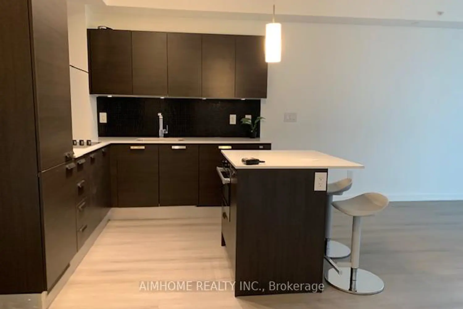 9 Bogert Avenue 804 photo 4