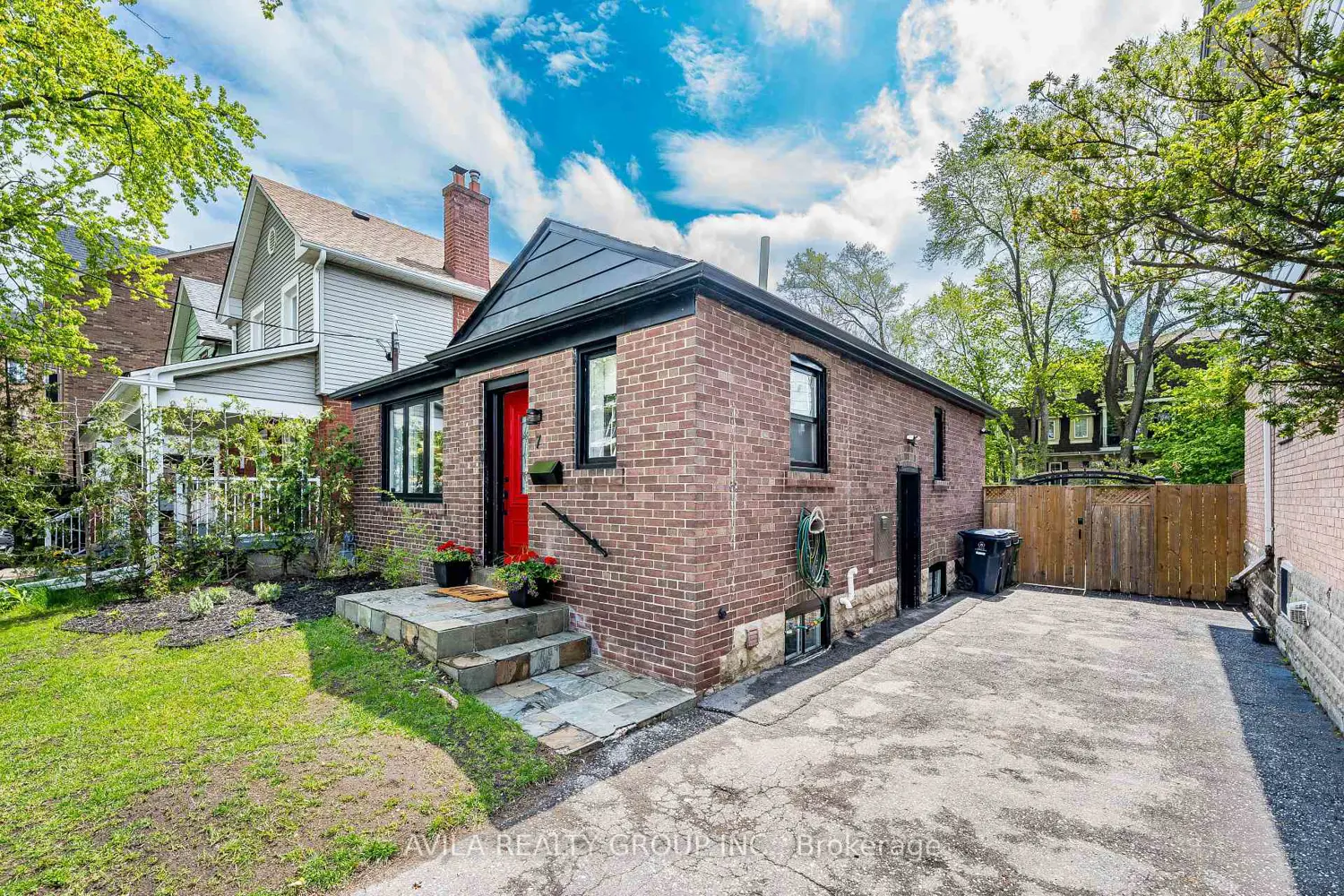 7 Edmund Avenue photo 2