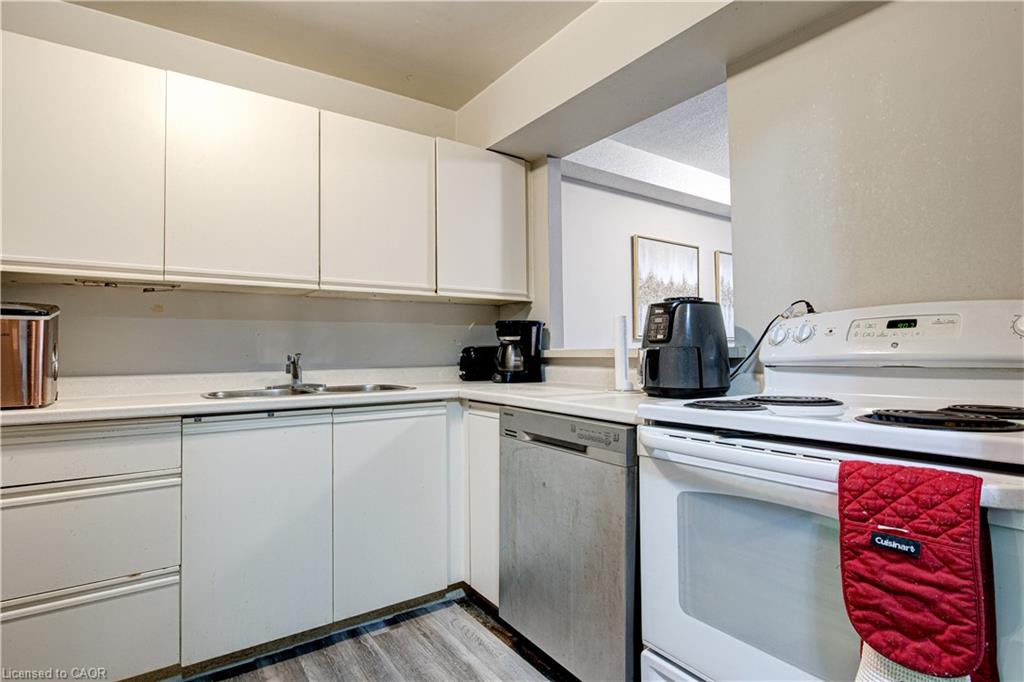 Additional image 5 of 104-18 Holborn Court, Kitchener, ON, N2A 4A1