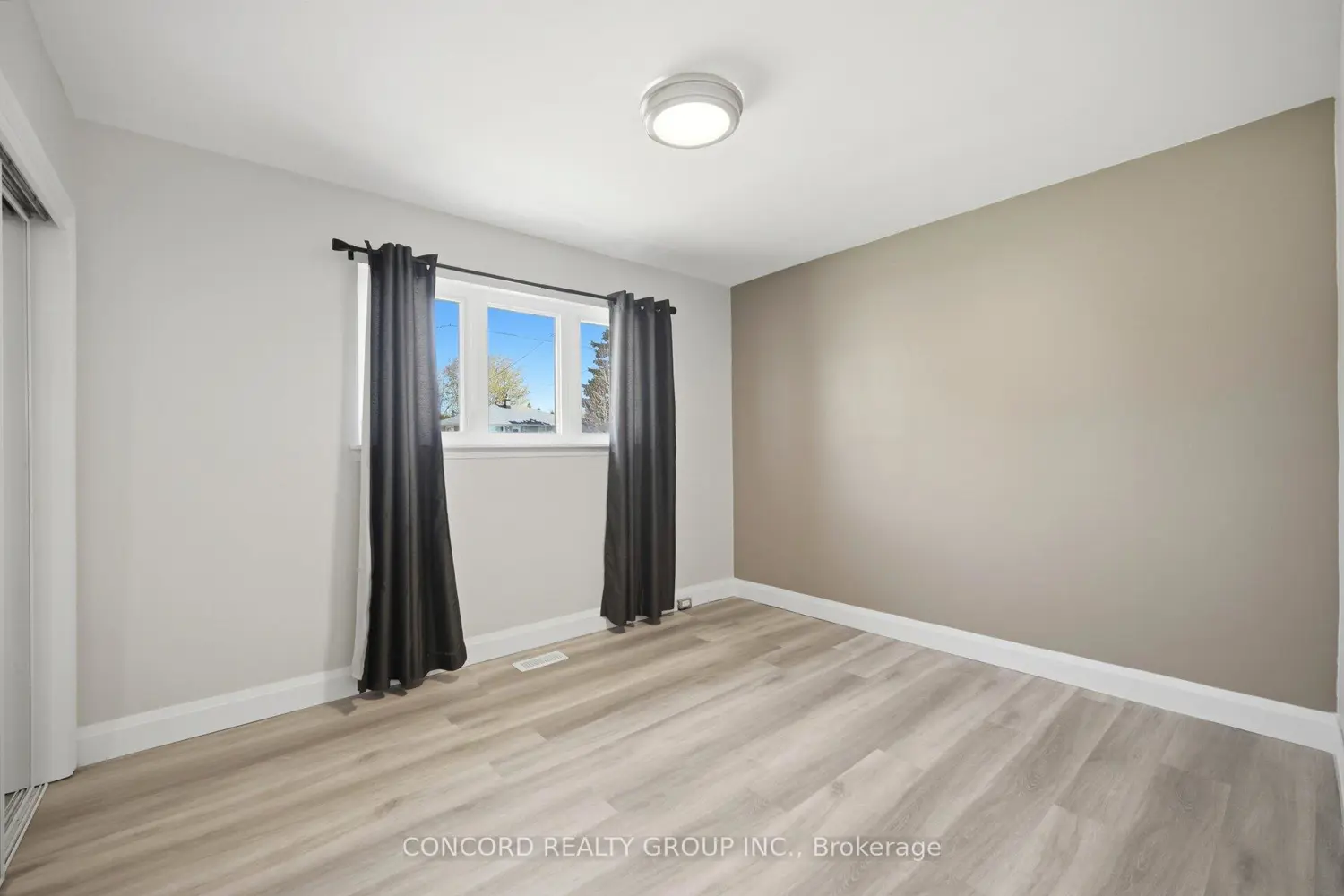Additional image 10 of 497 Phillip Murray Avenue