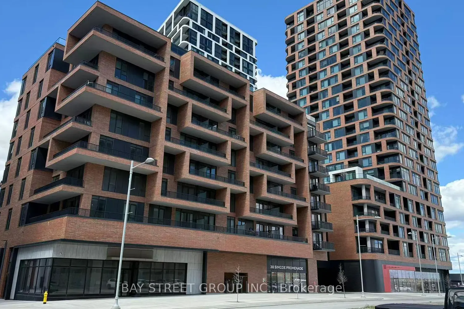38 Simcoe Promenade C320