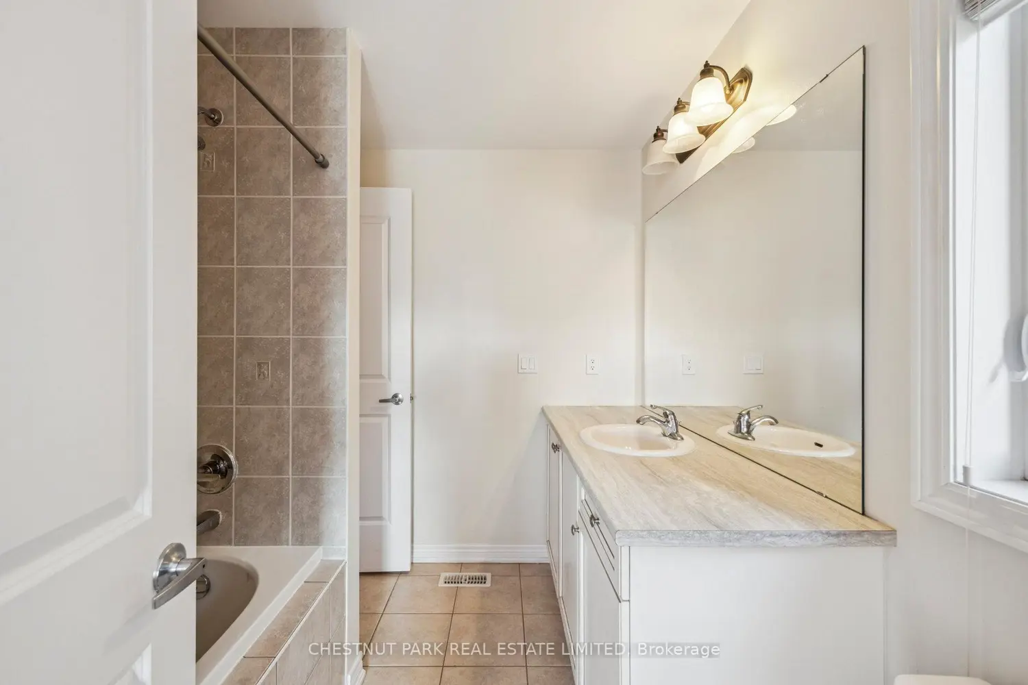 Additional image 12 of 67 Hatton Garden Road