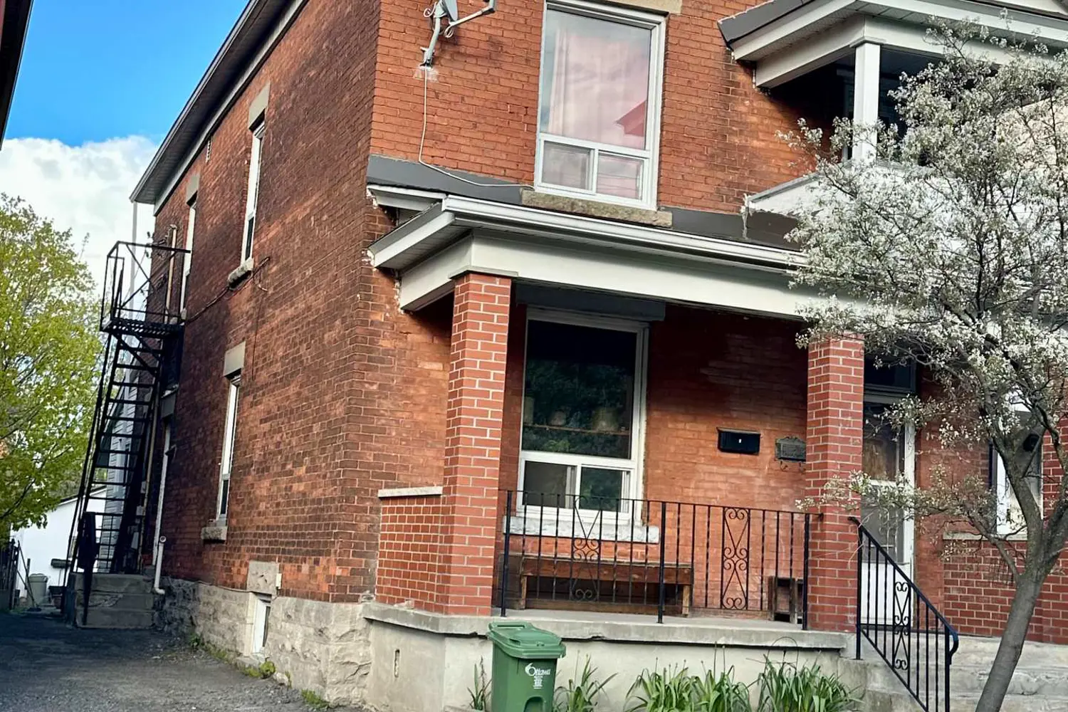 Additional image 2 of 57 Spadina Avenue