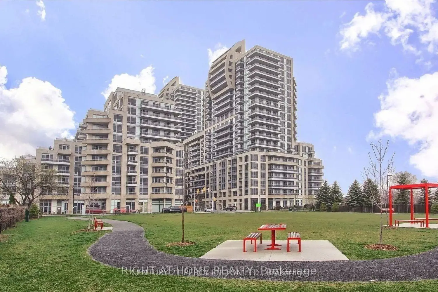 Additional image 19 of 9205 Yonge Street 512