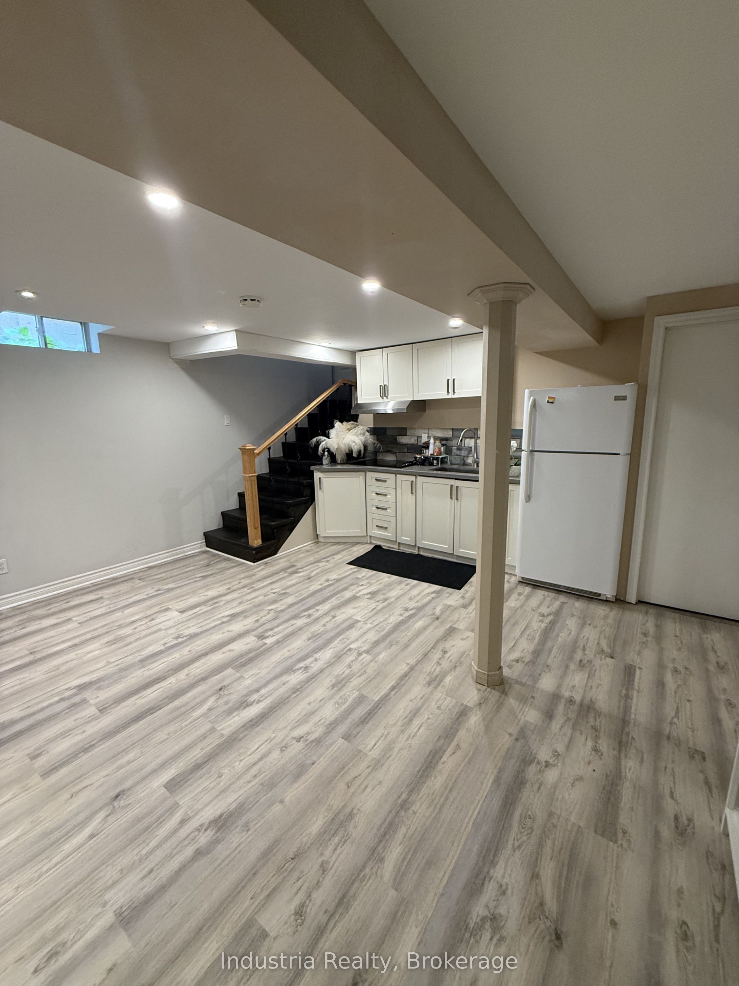 Additional image 4 of Basement-92 Grant Blight Crescent, Newmarket, ON, L3Y 7W3