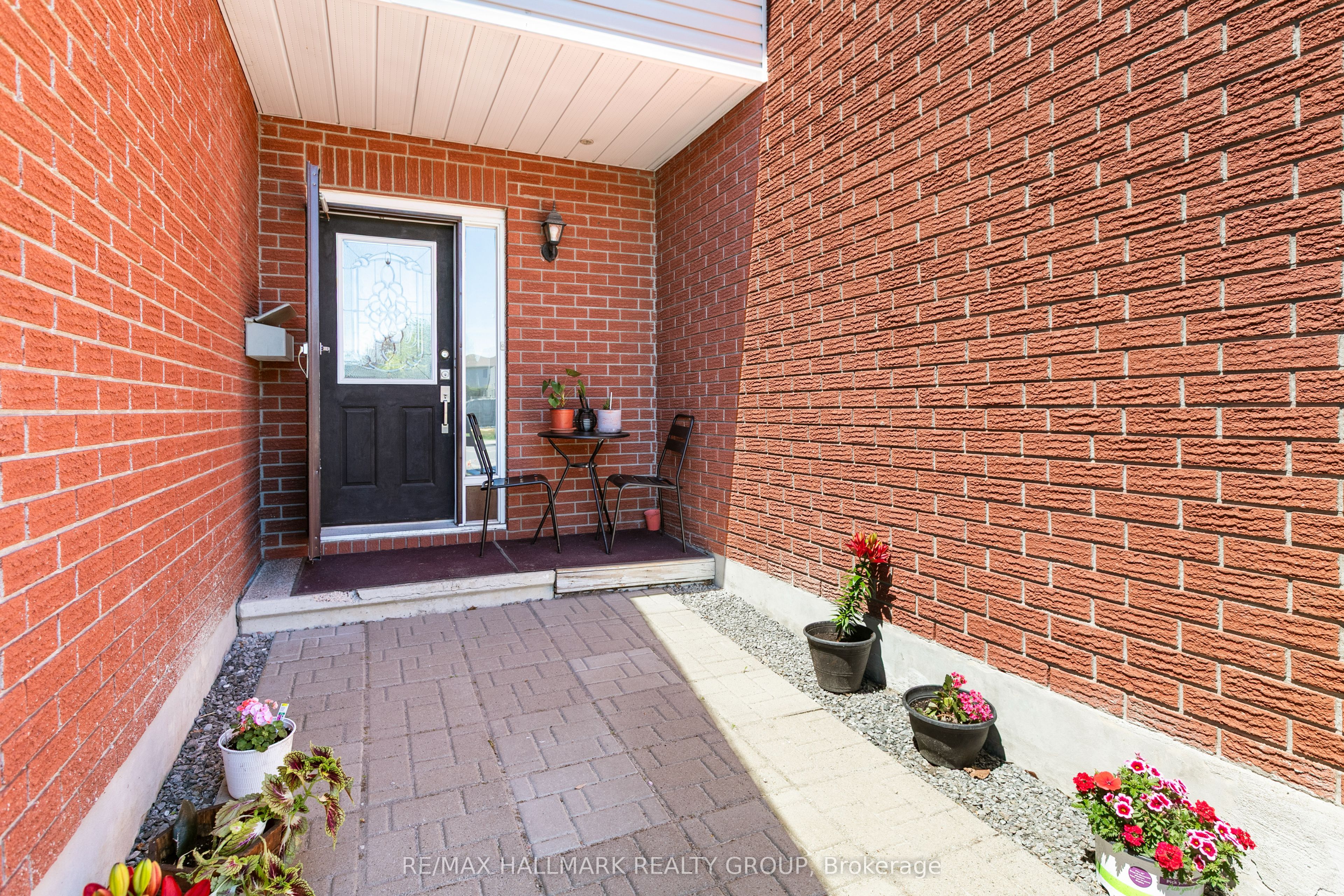 Additional image 2 of 290 Stoneway Drive, Ottawa, ON, K2G 6B8