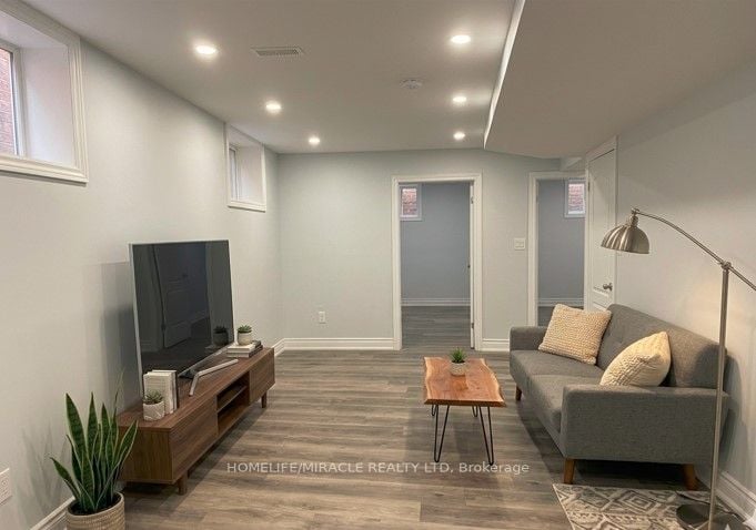 Additional image 3 of 107 Castle Oaks Crossing, Brampton, ON, L6P 3V2