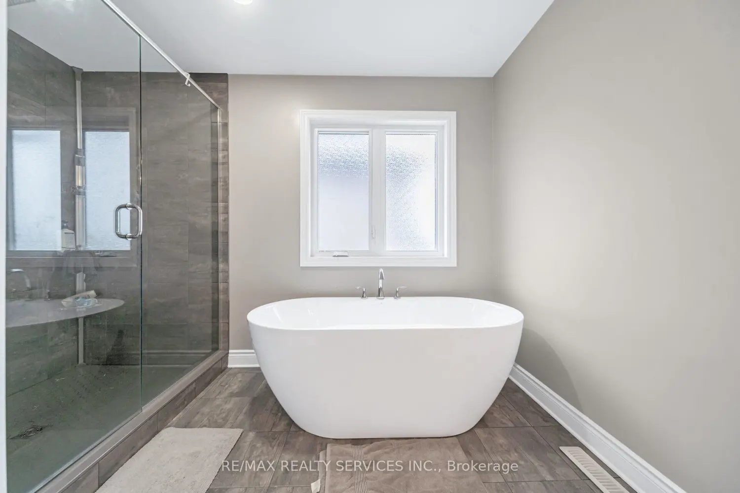 Additional image 16 of 1891 Fountain Grass Drive
