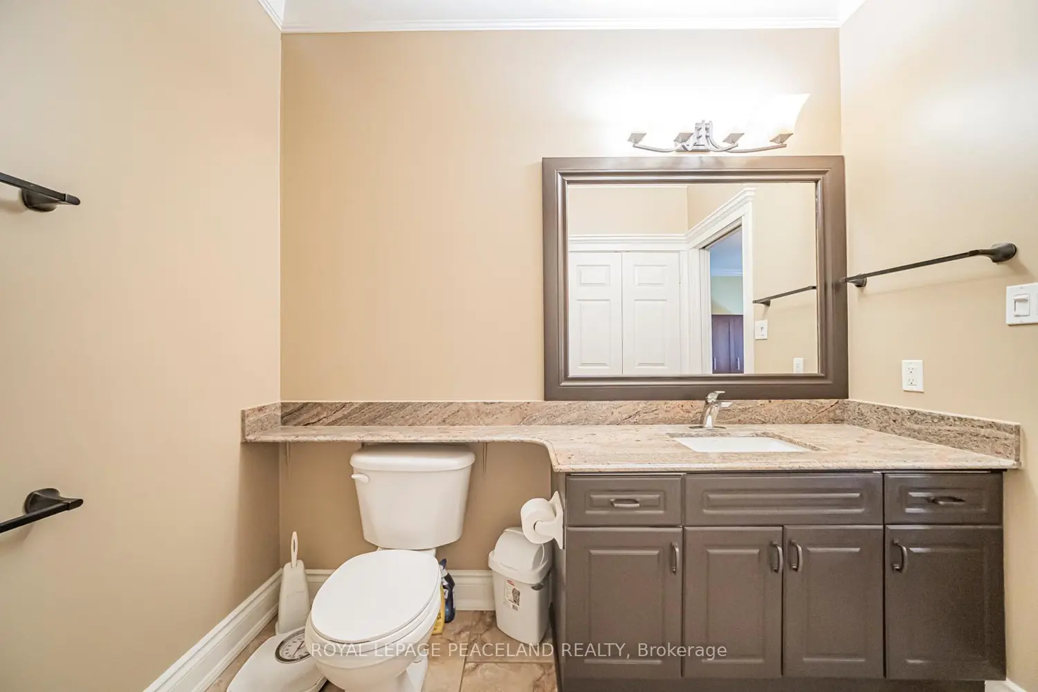 Additional image 11 of 5595 Drummond Road 11
