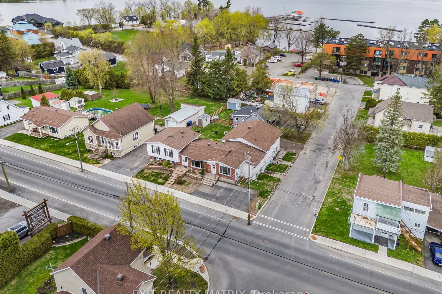 Additional image 15 of 916 King St Street