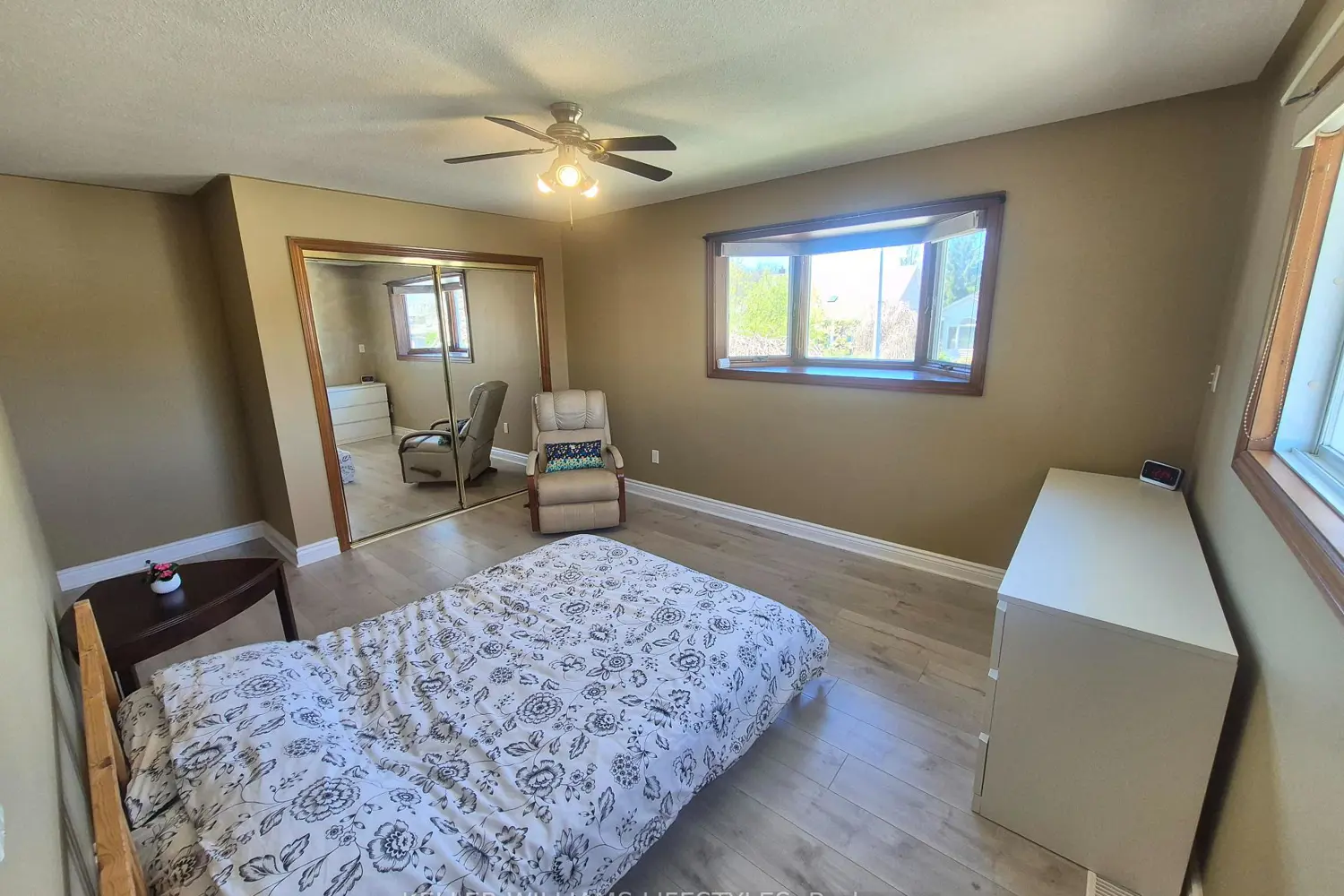 Additional image 5 of 121 Cedarvale Crescent