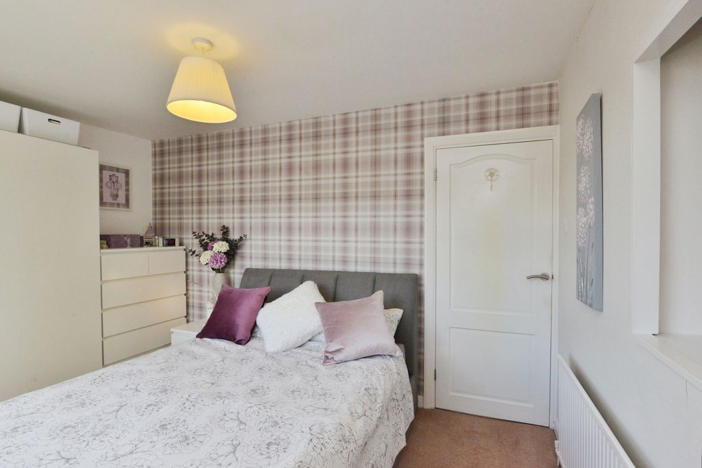 Additional image 15 of 3 bed semi-detached house for saleTennyson Grove, Milton Keynes MK3