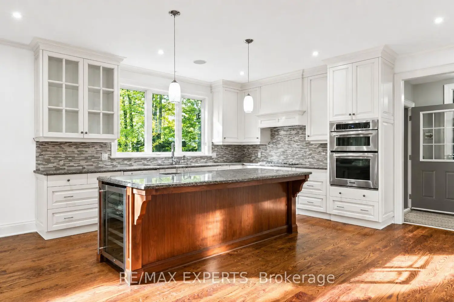 Additional image 4 of 431 Manley Crescent