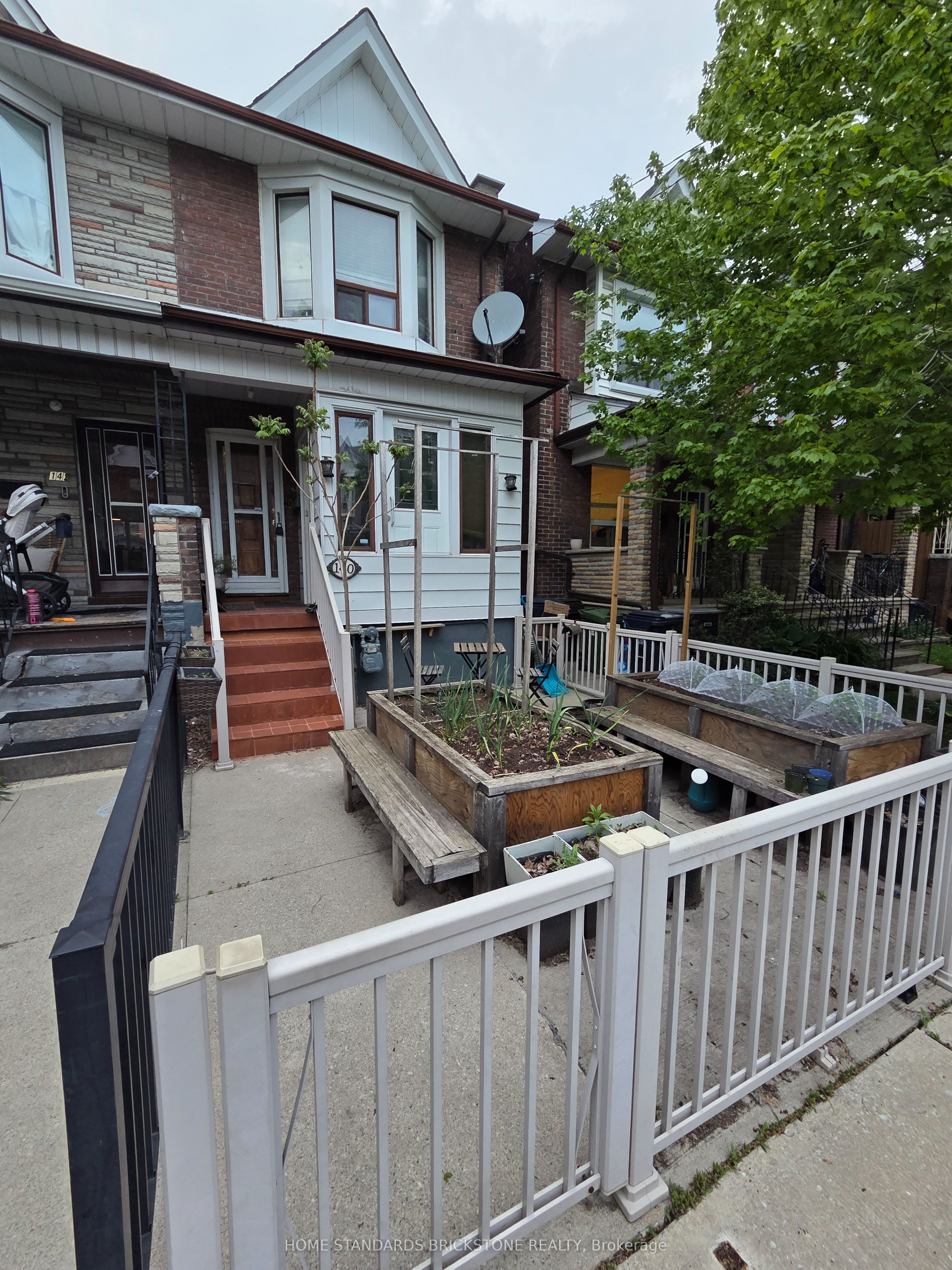 Additional image 2 of 2nd Fl-140 Essex Street, Toronto, ON, M6G 1T5