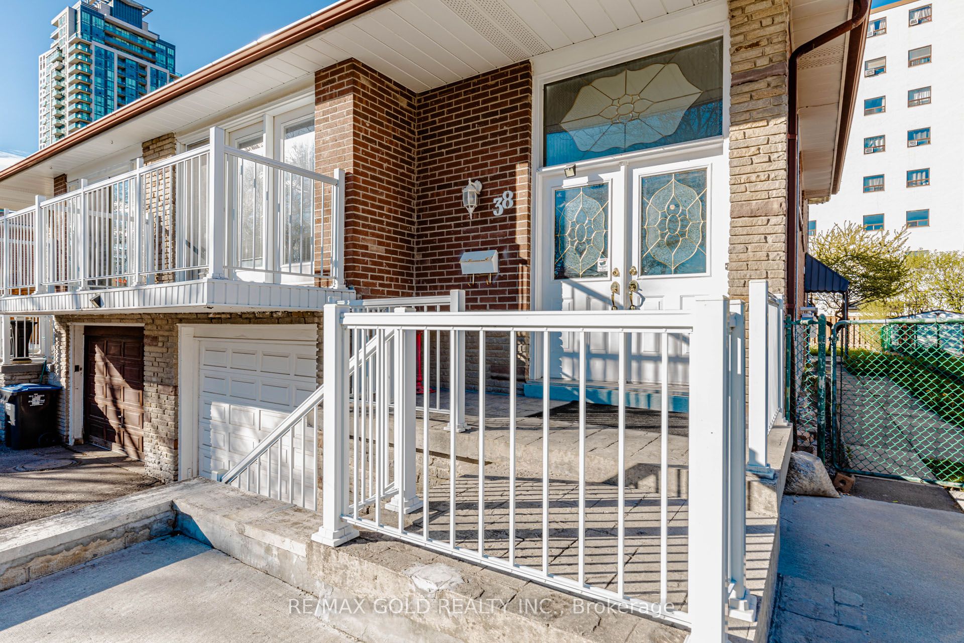 Additional image 5 of 38 Achill Crescent, Mississauga, ON, L5B 1L1