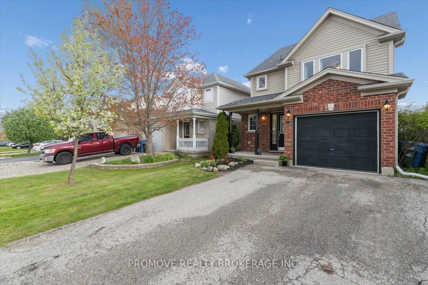 49 Schiedel Drive photo 2