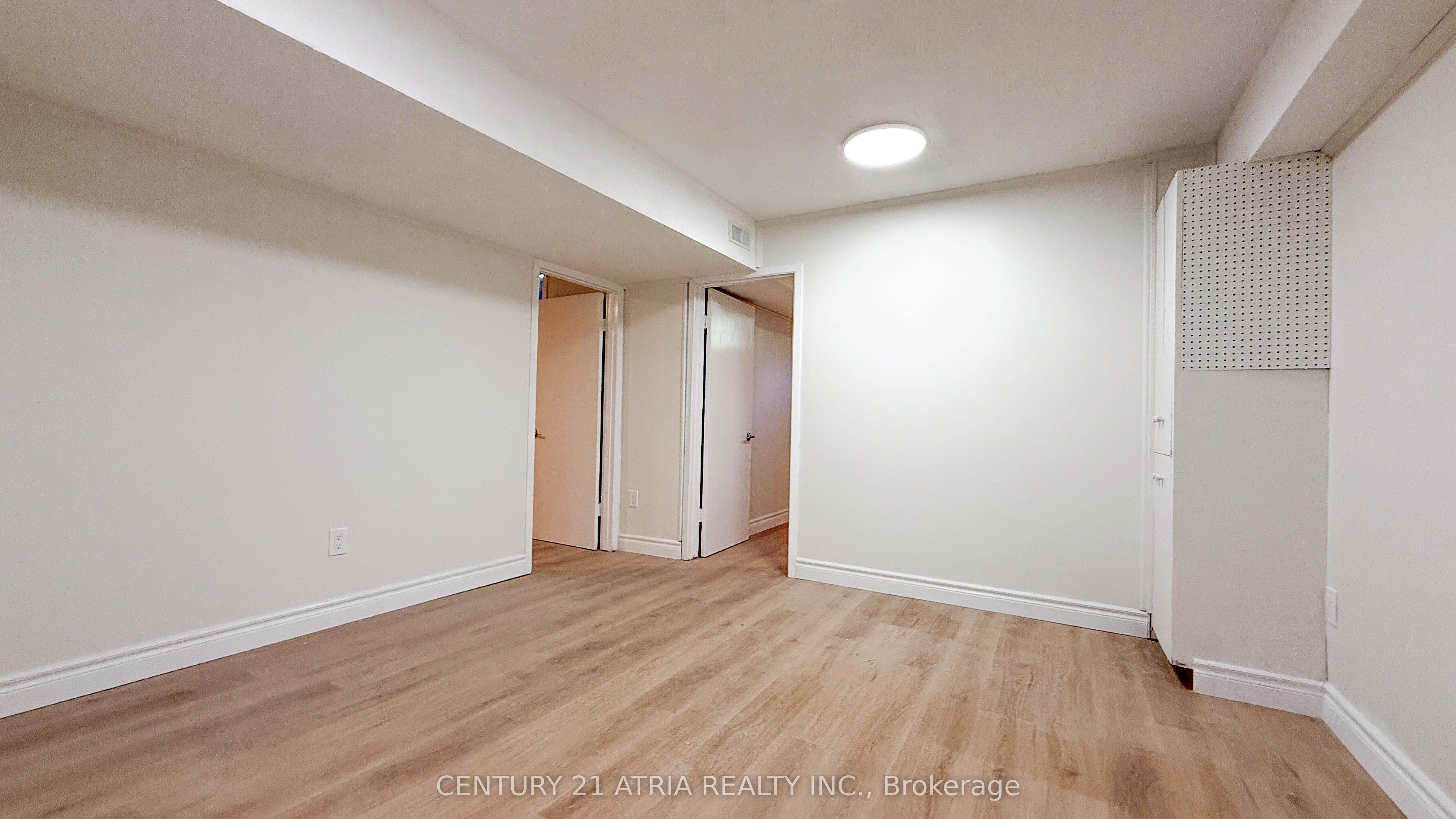 Additional image 2 of 151 Fenn Avenue, Toronto, ON, M2P 1X8
