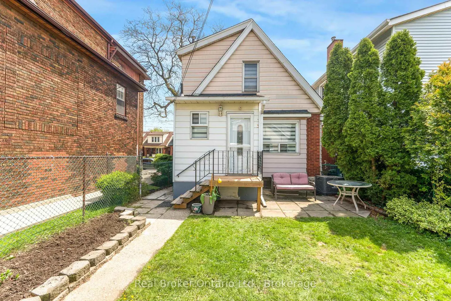 Additional image 19 of 153 Gage Avenue