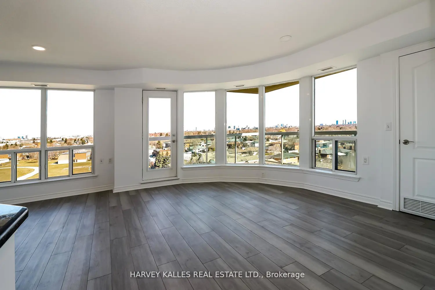 Additional image 3 of 1030 Sheppard Avenue 803