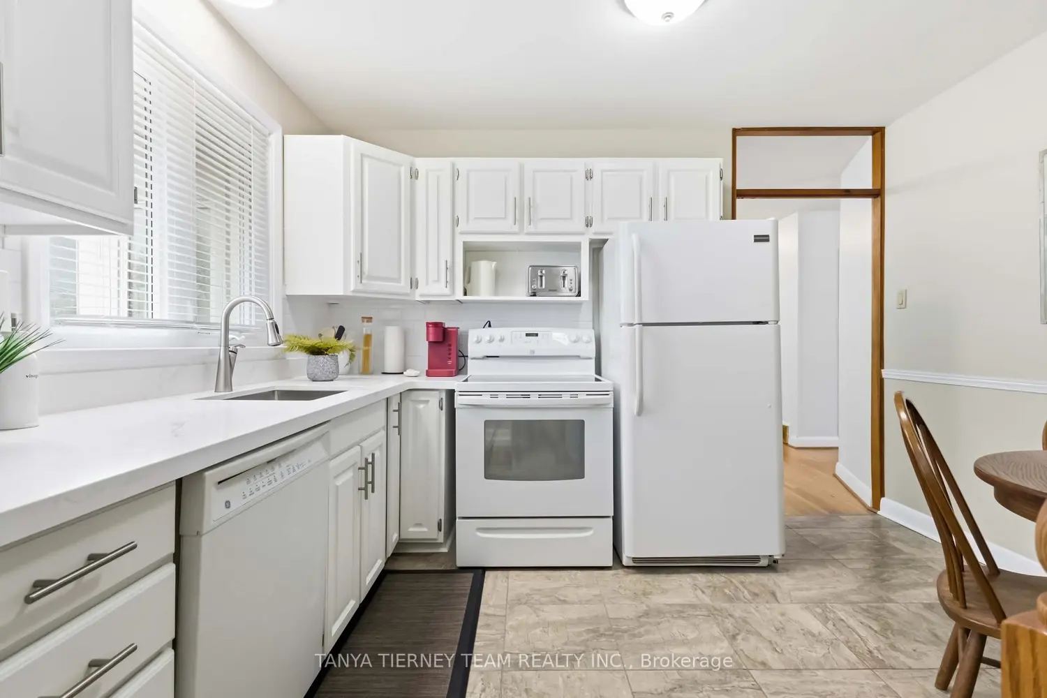 264 Baldwin Street photo 5