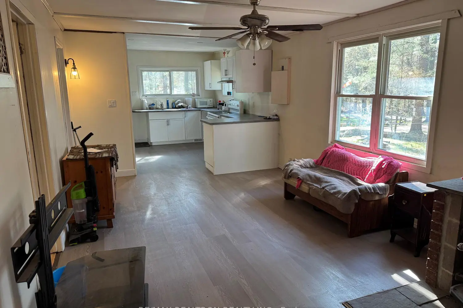 Additional image 4 of 1080 Four Seasons Road