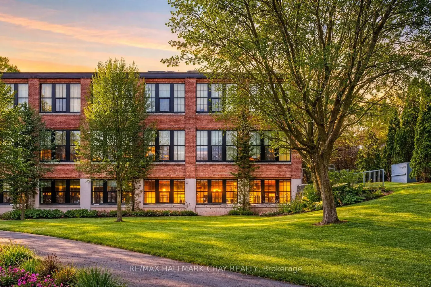 Additional image 19 of 543 Timothy Street 106