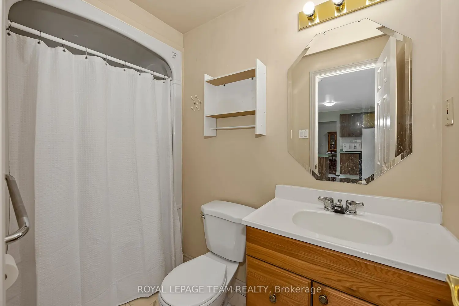 Additional image 11 of 73 Southpark Drive