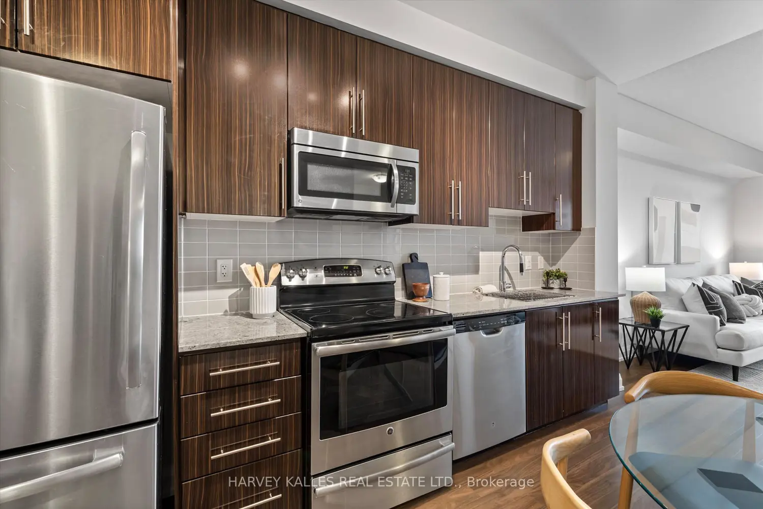 Additional image 9 of 7171 Yonge Street 709