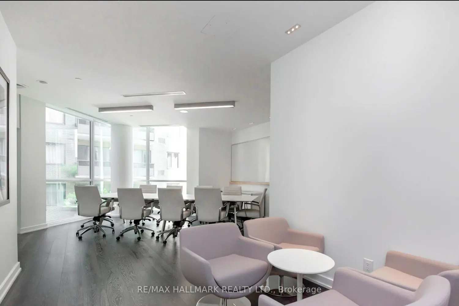 Additional image 16 of 45 Charles Street 4915