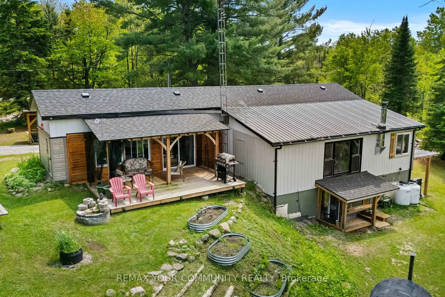 Additional image 18 of 1009 Summerville Road