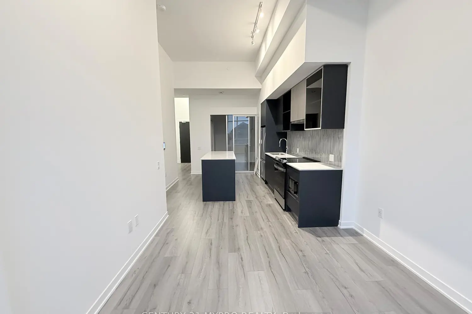 Additional image 4 of 395 Dundas Street 115