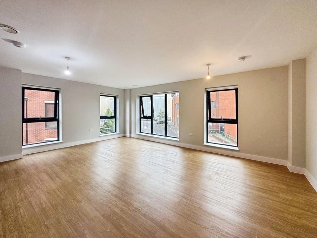Additional image 3 of 2 bed flat to rentNewbury, Berkshire RG14