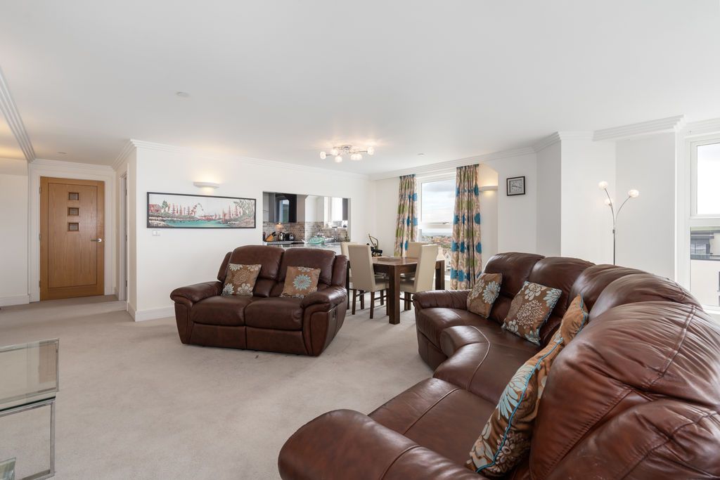Additional image 13 of 3 bed flat for sale11 Imperial Heights, The Promenade, Port Erin IM9